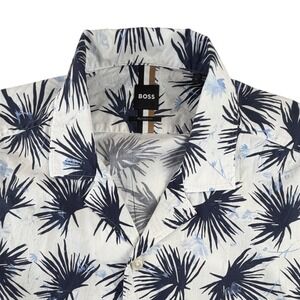 Hugo Boss BOSS Shirt Mens Large Palm Print Short Sleeve Button Up Relaxed Fit